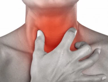 Έξι τροφές που θα σας ανακουφίσουν από τον πονόλαιμο